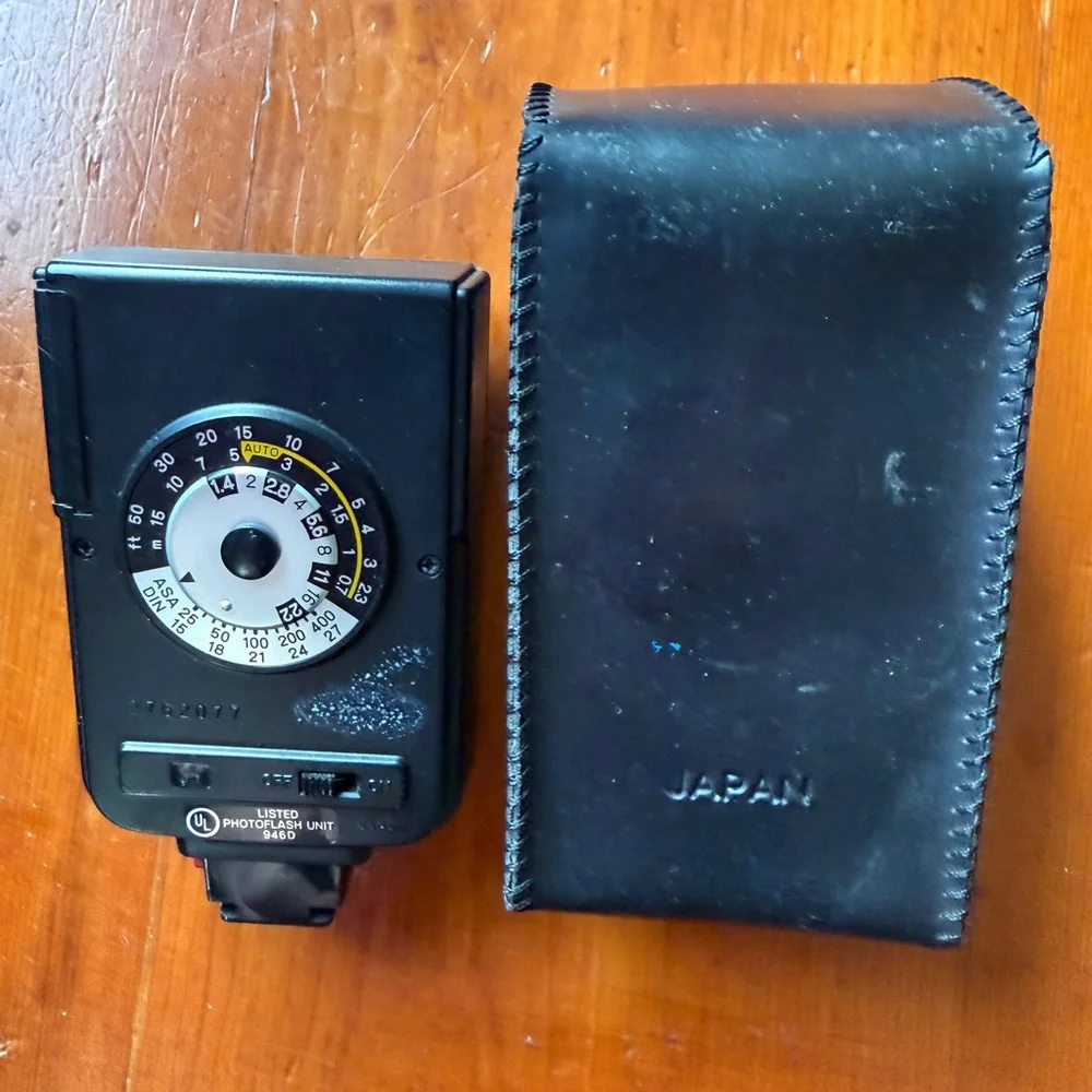 Minolta Aunti 25 Black Camera Flash
